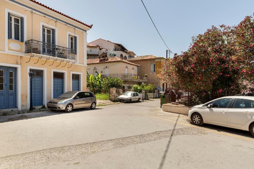 Traditional House At Koroni Near Beach Buitenkant foto