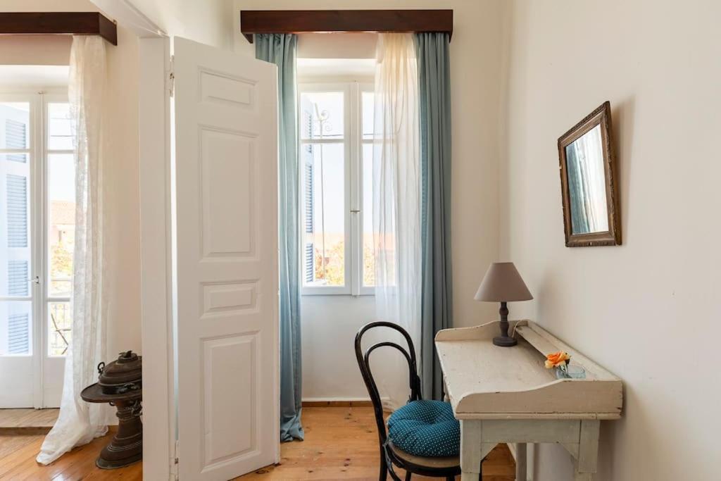 Traditional House At Koroni Near Beach Buitenkant foto